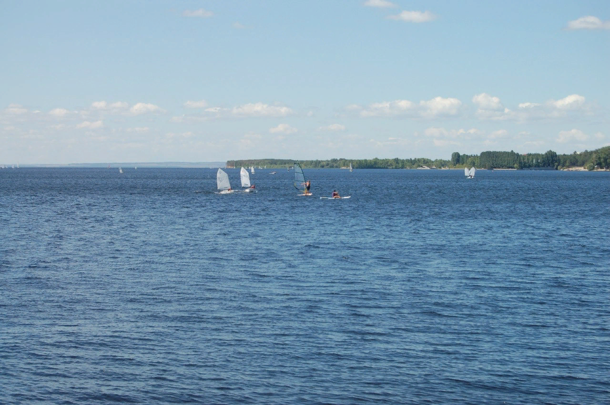 Жигулёвское Море (Волга) в районе Тольятти.
