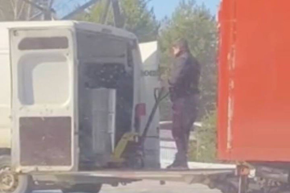     Полиция Петербурга ликвидировала канал контрабанды наркотиков из Прибалтики  принтскрин видео.