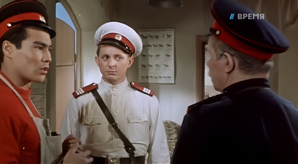 Курочкин в фильме свадьба с приданным. Виталий доронин свадьба с приданым. Песня сердцем чист и не спесив. О бедном гусаре замолвите слово садальский. Курочкин куплеты слушать.