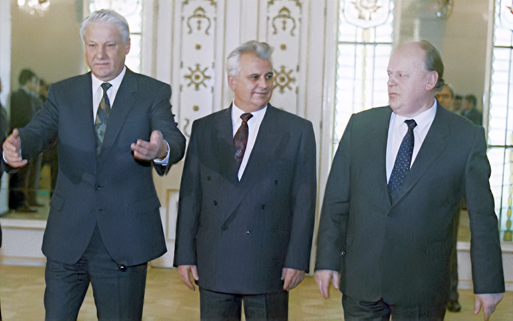 Виновники распада СССР: Ельцин, Кравчук и Шушкевич, 8 декабря 1991 г