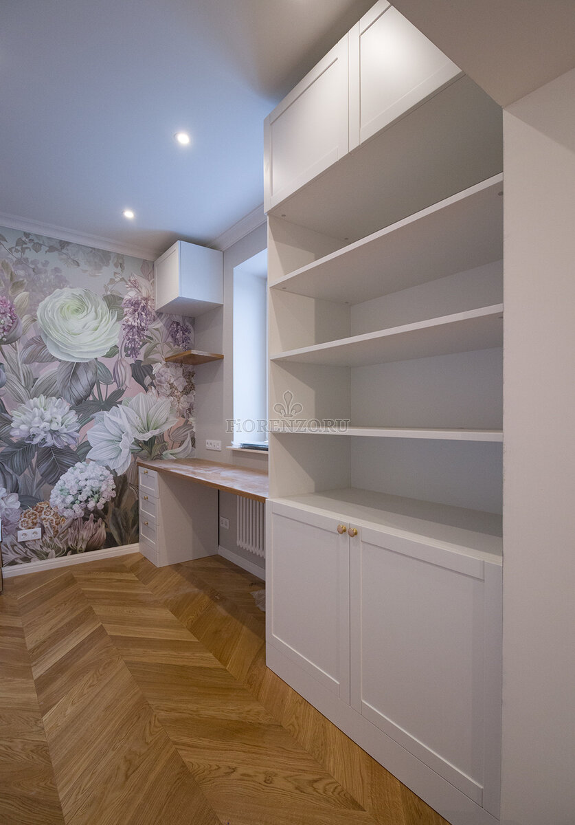 Рабочее место у окна