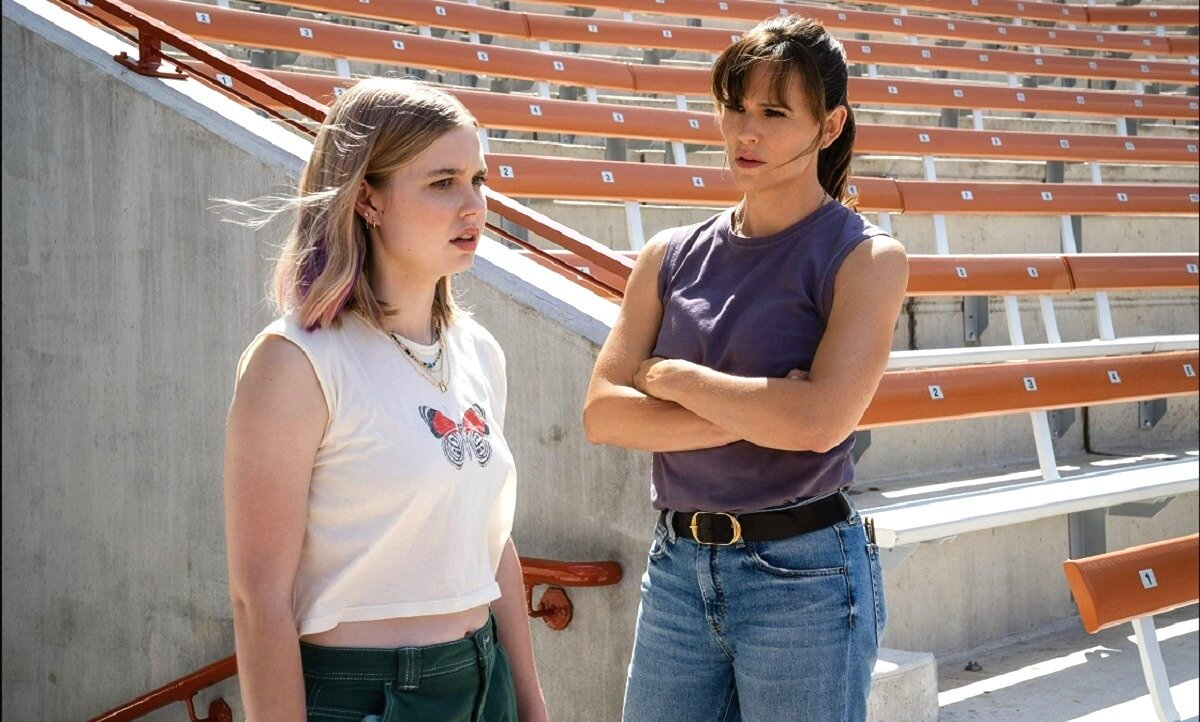 - Тётя Дженнифер, а угадай загадку. Как будут звать третью жену Бена Аффлека, если он вдруг разведётся с Дженнифер Лопес? - Слышь, пигалица, тебе нософырку давно не вправляли? 