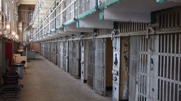    CC0 / Marcello Rabozzi / Prison