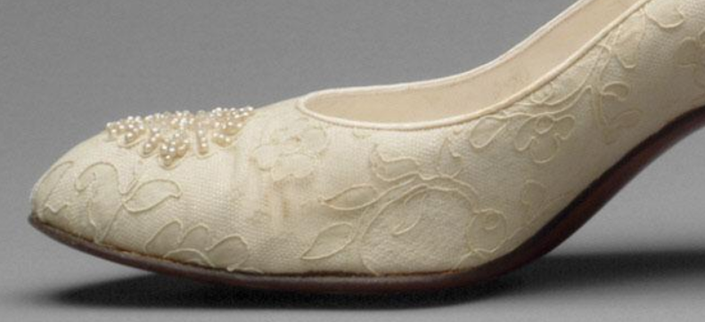 Свадебные туфли Грейс Келли, 1956. (с) Из коллекции Музея искусств Филадельфии
