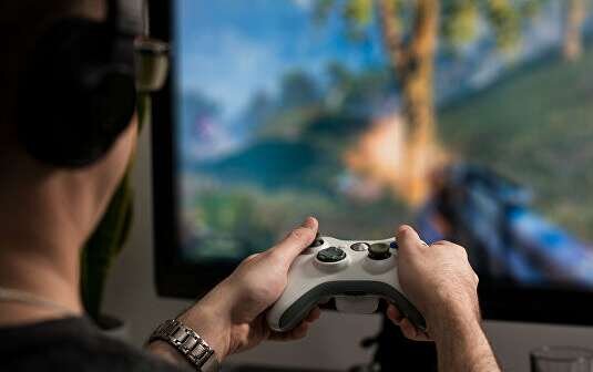 "Кто я в этой жизни? Зачем я играю? Кто даст ответ?!"