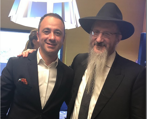 Юрий Аскаров с Главным Раввином России Берл Лазаром