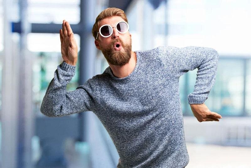 МЫ НЕ МОЖЕМ УГОДИТЬ ВСЕМ.