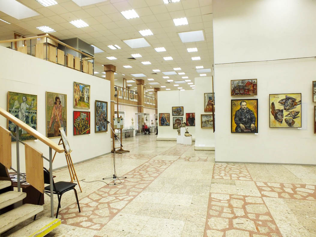 подольск выставки выставочный зал. подольский выставочный зал. выставочный центр подольск. выставки в подольске в выставочном зале. кварц подольск 2005 выставочный зал.