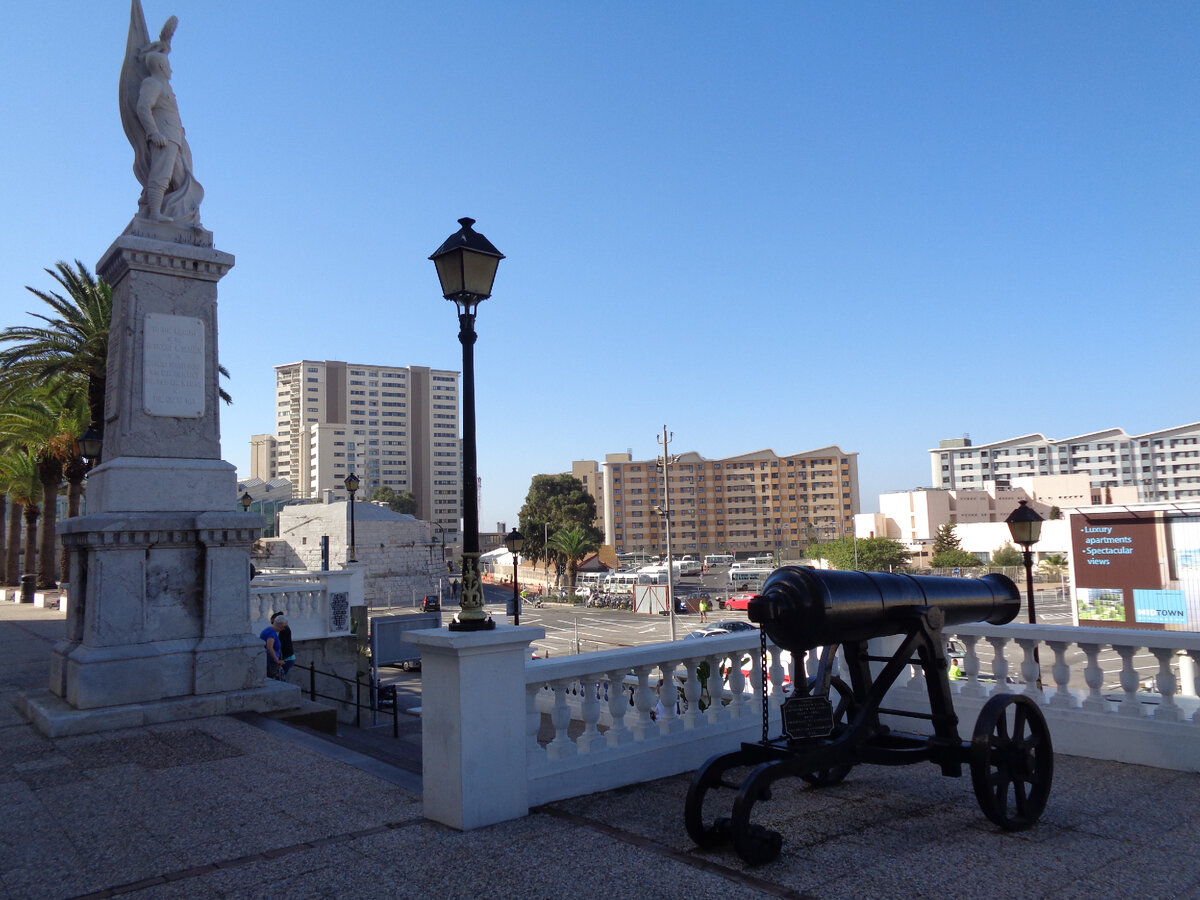 Fig. 1. Gibraltar, Russian 24-pounder gun №19898 of the state-owned Alexander Factory, build in 1824.
