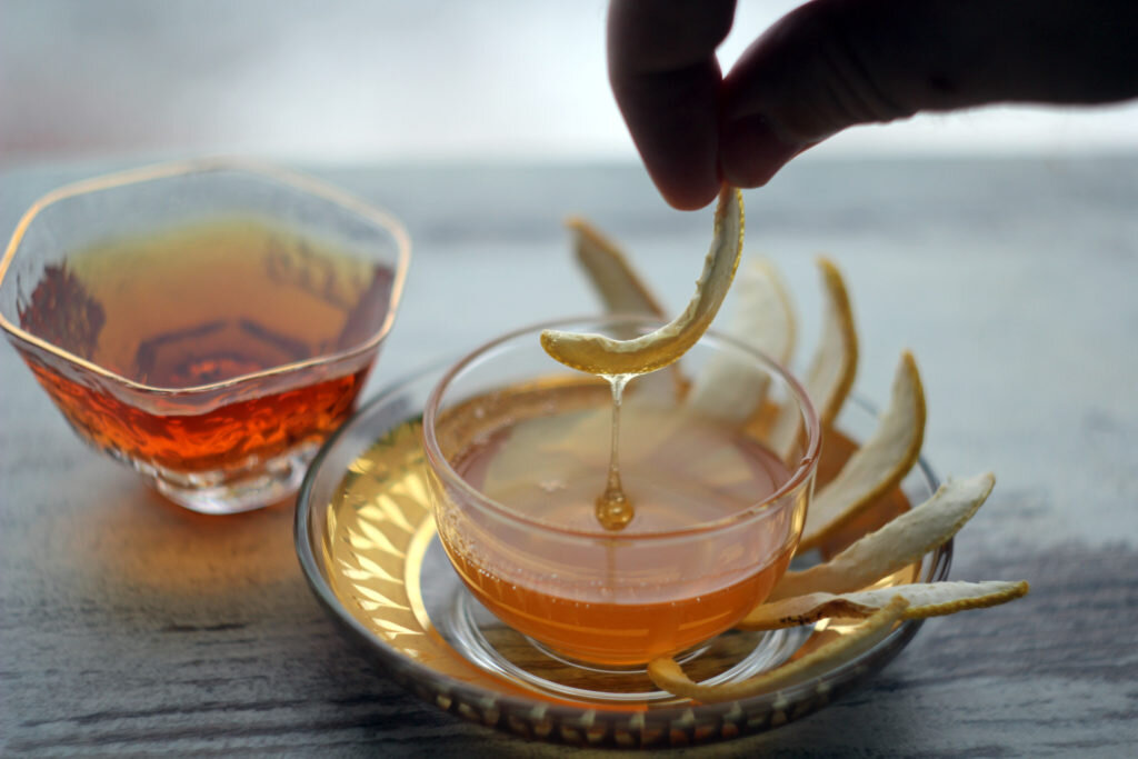 Сушеные корочки свити с медом. © Ольга Никандрова