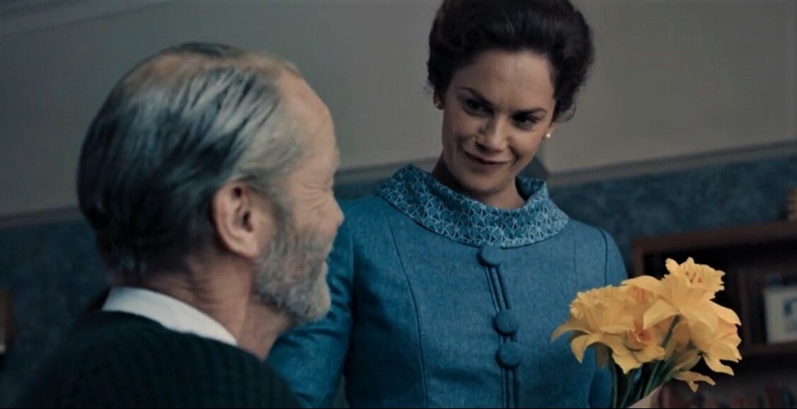 Скриншот из сериала "Миссис Уилсон".