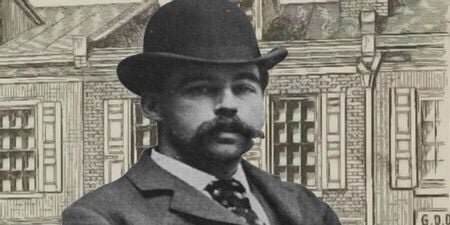 По мотивам бестселлера: «Дьявол в белом городе» История убийств изменившая Америку