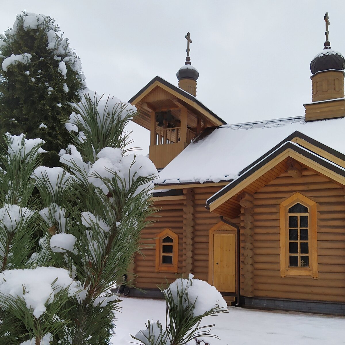 Деревянная церковь. Фотография автора