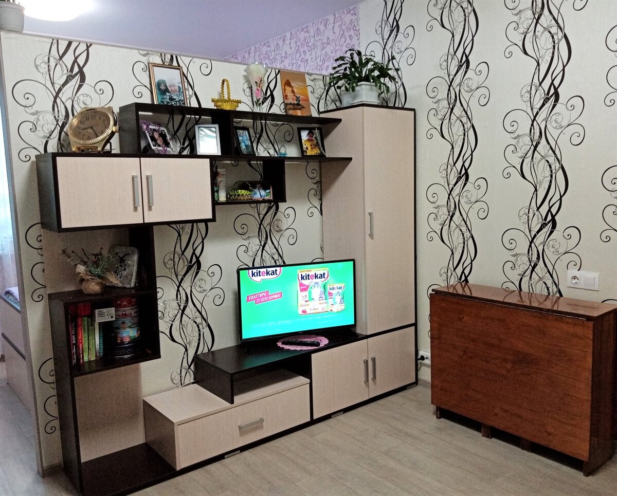 Стена разделяющая комнаты