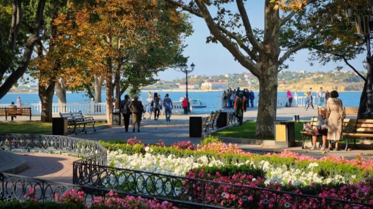 Приморский бульвар. Севастополь. Крым