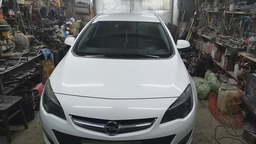 Замена задних стоек амортизаторов Opel Astra и Zafira