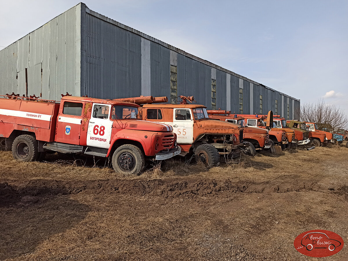 Посмотрел площадку, где собраны десятки советских пожарных автомобилей  перед утилизацией | АвтоДвиж | Дзен