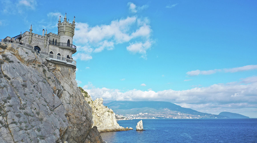 Дворец-замок «Ласточкино гнездо» // Туристический портал Республики Крым, Сергей Коршунов