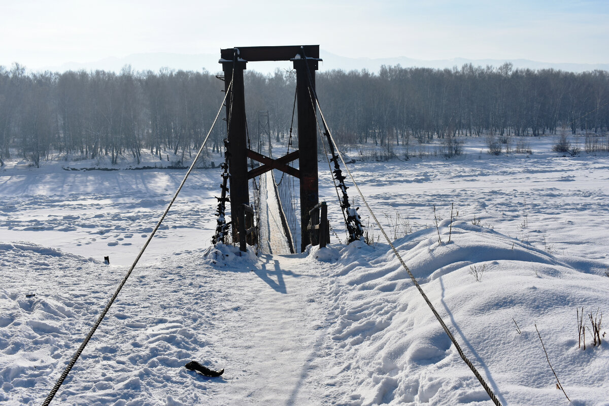 Дорожка к мосту