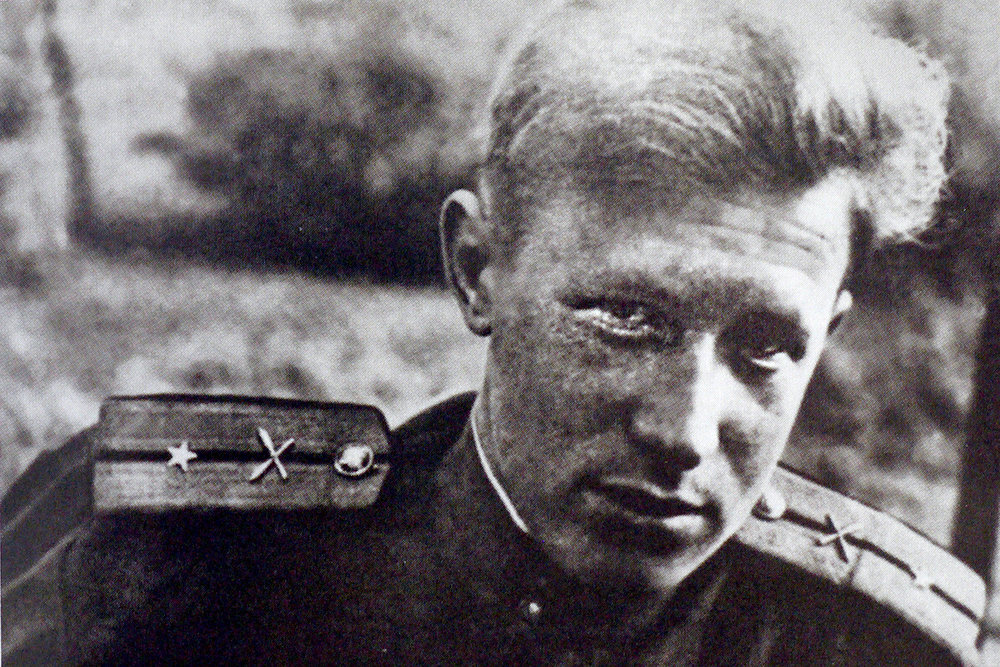 Лейтенант Юрий Дроздов в апреле 1945 года. Фото: Николай Долгополов