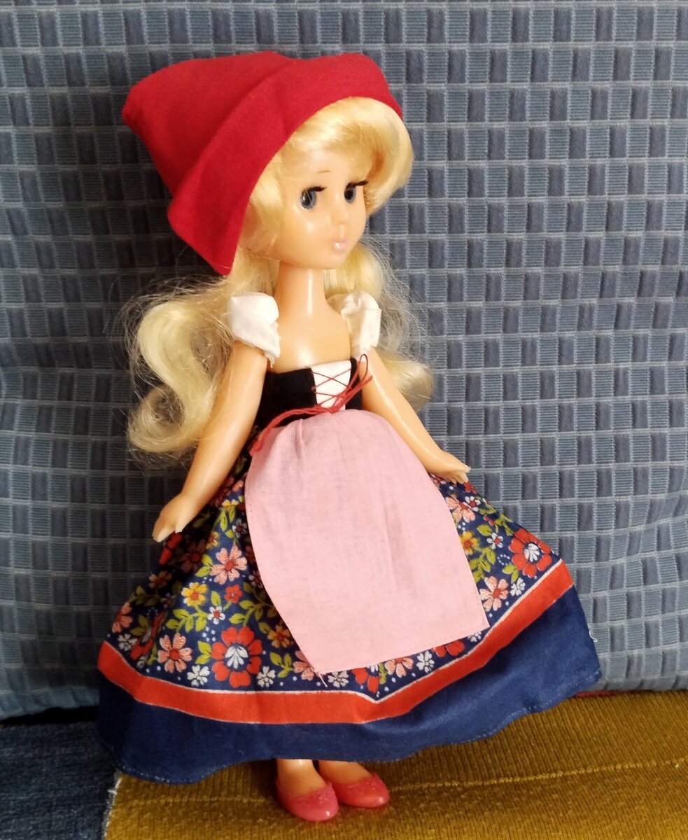 Кукла СССР Золушка Ивановской фабрики. Фото автора.