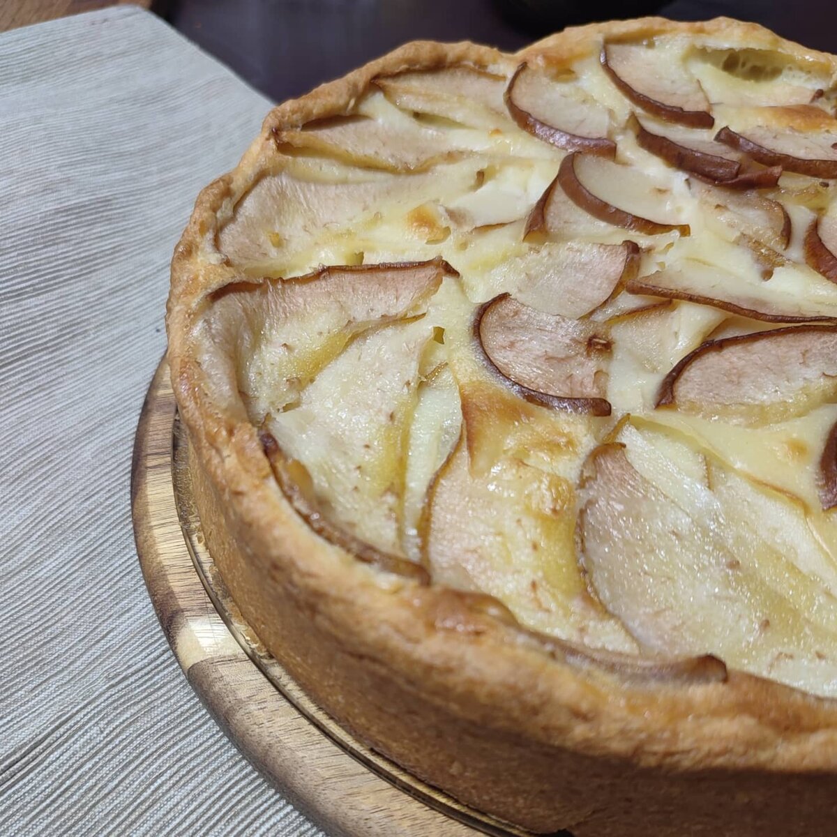 Сахарный яблочный пирог