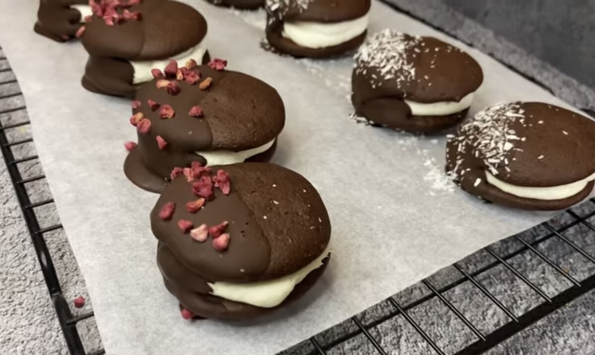 Whoopie cookie friends Forever