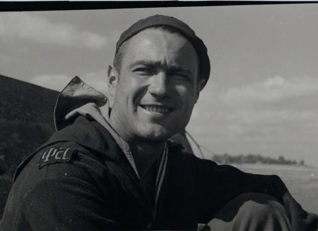 Моторист тендера №59 старшина краснофлотец Коренок Василий Федорович 08.1944 г. 