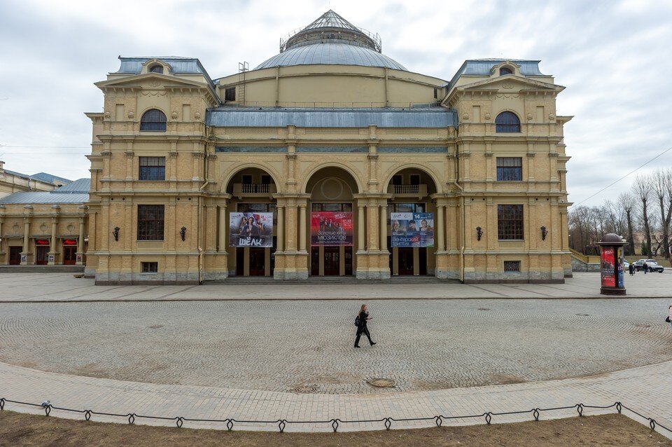     Театр «Мюзик-холл» в Петербурге получит новое название в честь Федора Шаляпина Олег ЗОЛОТО