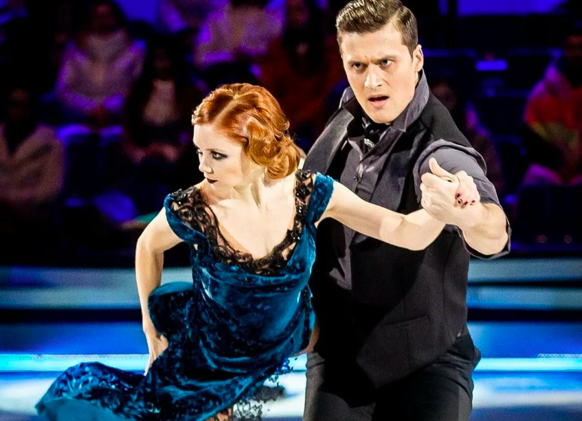 Александр Энберт и Ольга Кузьмина в шоу «Ледниковый период»