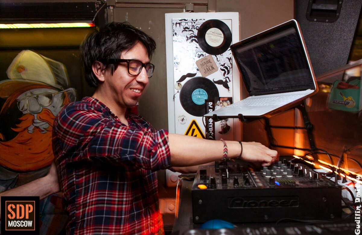 DJ Fernando Carlos