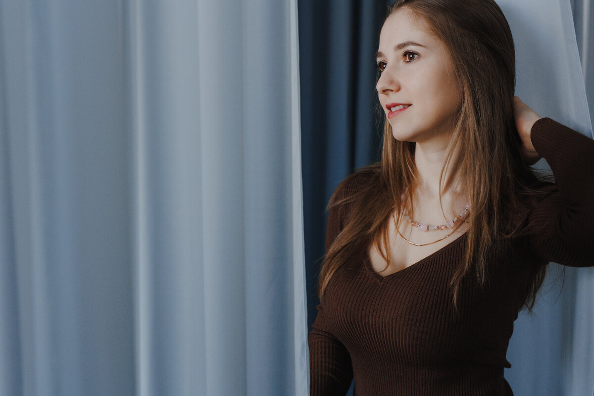 Это я, София Олеговна, врач акушер-гинеколог, сексолог, психолог и мама троих детей.❤️