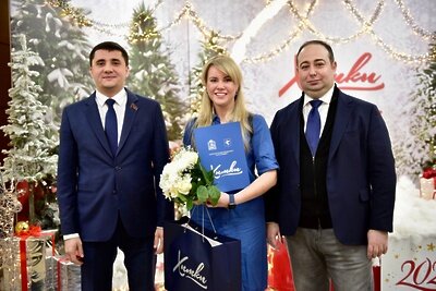    Вручение жилищных сертификатов © Пресс-служба администрации г.о. Химки