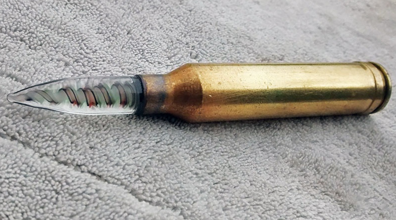 Одна из стеклянных пуль