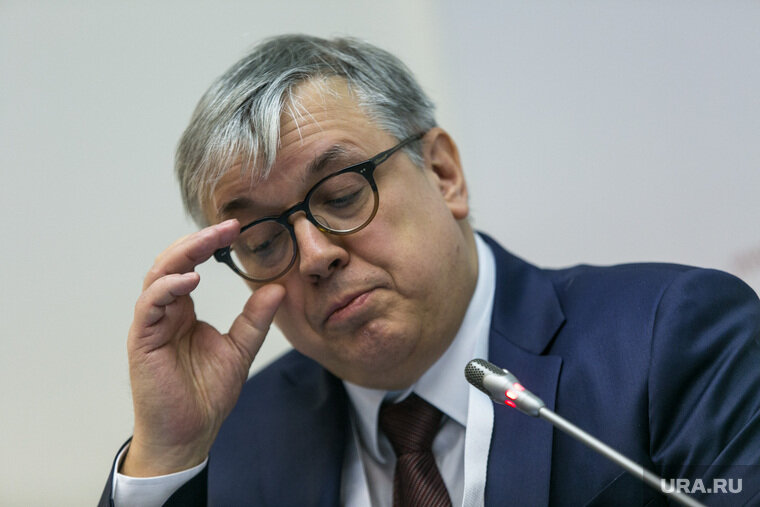 Ну и ладно, пойду научным руководителем Вышки. На место Евгения Григорьевича.