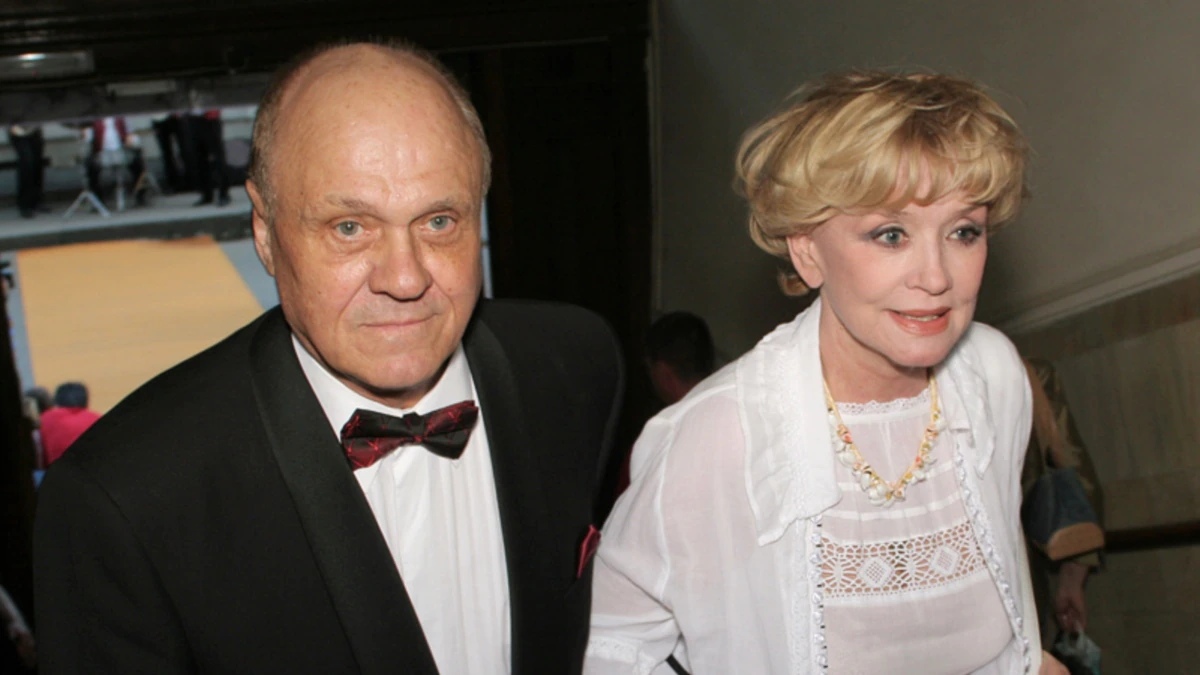 Они всегда были вместе - Владимир Меньшов и Вера Алентова, его муза. Источник : Яндекс. Картинки.