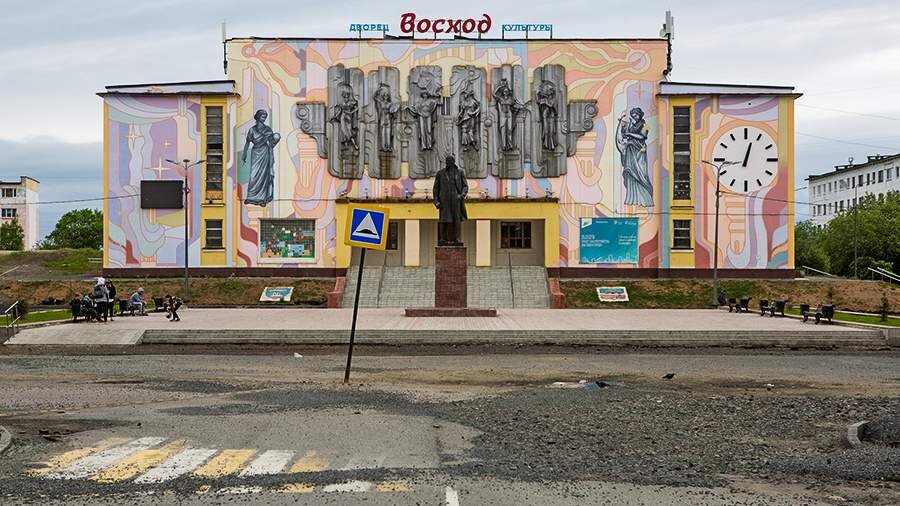 Дом культуры «Восход» в поселке городского типа Никель Печенгского района                                   Фото: Гастрономическая карта России