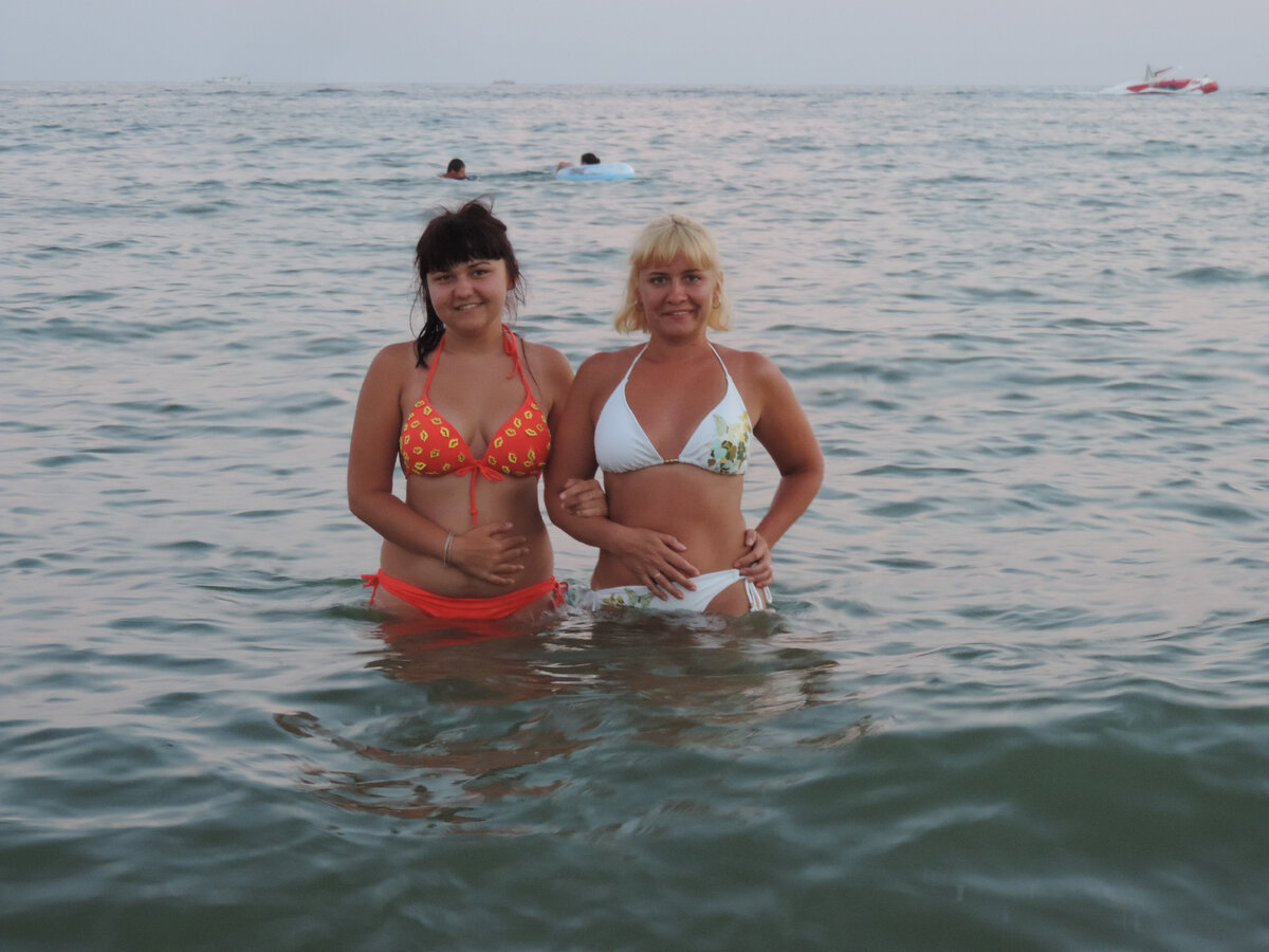 Переезд от Геленджика до Сочи занял больше суток. Решили остановиться ...