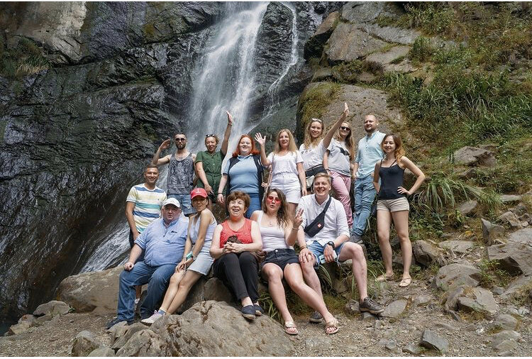 Наша команда в горах Грузии.