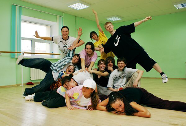 Танцевальная команда!