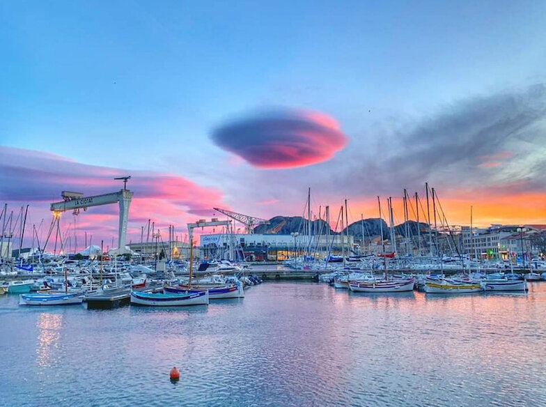 Закат на Лазурном Берегу: НЛО над Ла-Сьота, Франция