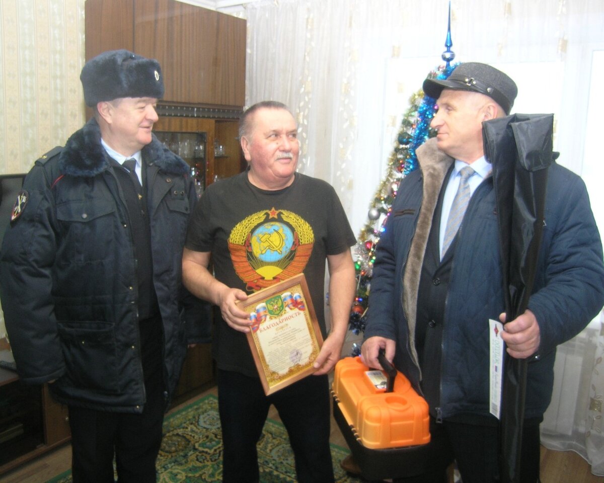 
(слева направо) А.А. Потапов, А.И. Кокорников и О.В. Чупрунов в юбилейный день (2022 год);