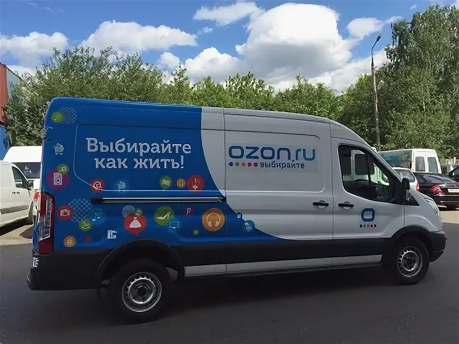 Озон авто. Ford Transit Озон. Машина Озон. Фургон Озон. Озон машины доставки.