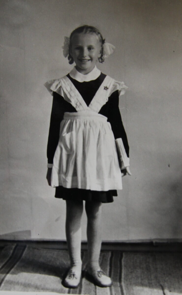 Я во втором классе. Фото из семейного архива