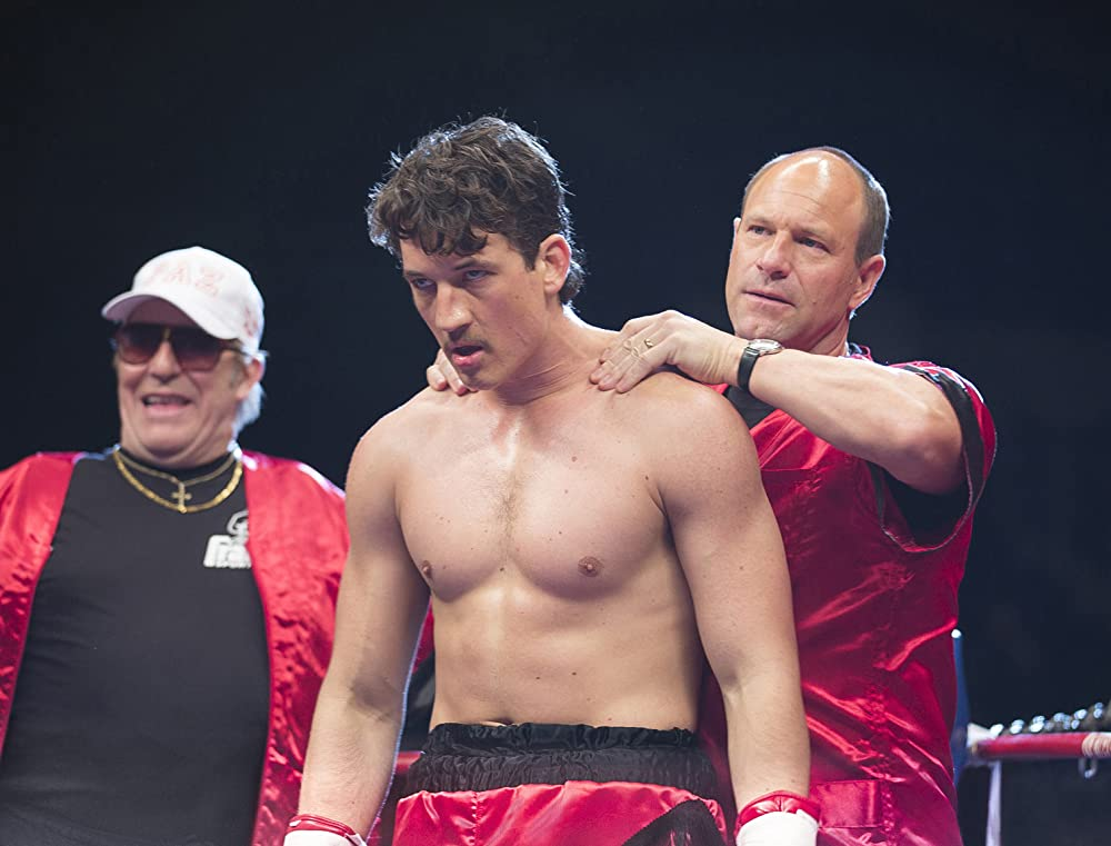 Кадр из фильма Bleed for This. Режиссер: Бен Янгер. Оператор: Ларкин Сайпл. Производство: Bruce Cohen Productions, Magna Entertainment, Sikelia Productions, Verdi Productions, Younger Than You. Показ в России: Capella Film