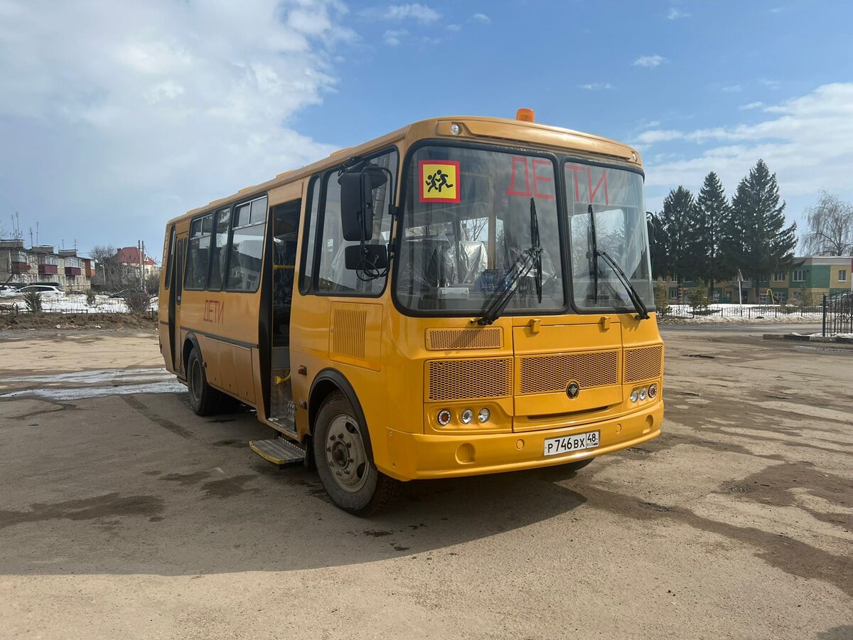 Новый автобус получила школа Липецкого района | Сельская нива | Дзен