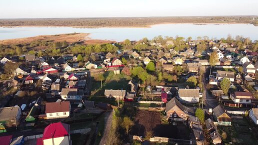 Красивый вид утреннего Невельского озера.