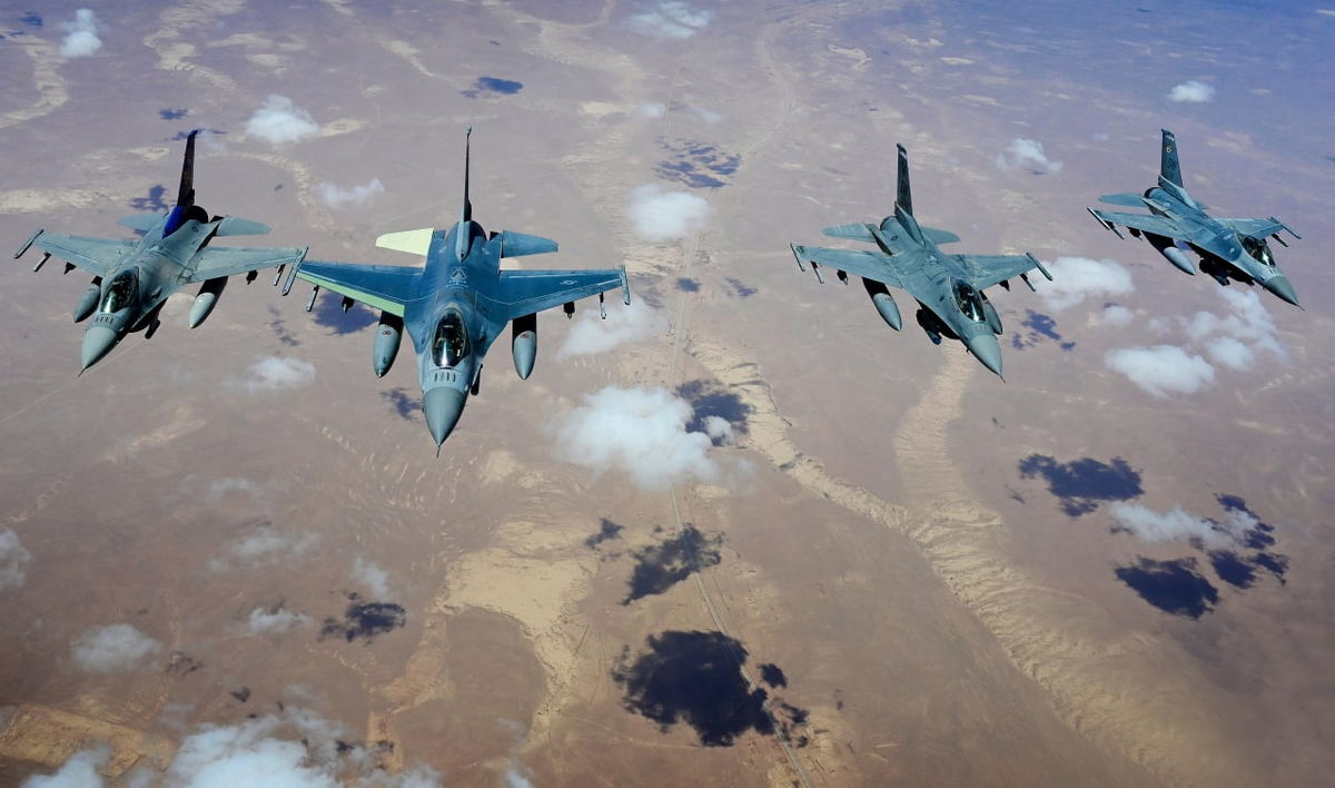 F-16 Fighting Falcons ВВС США