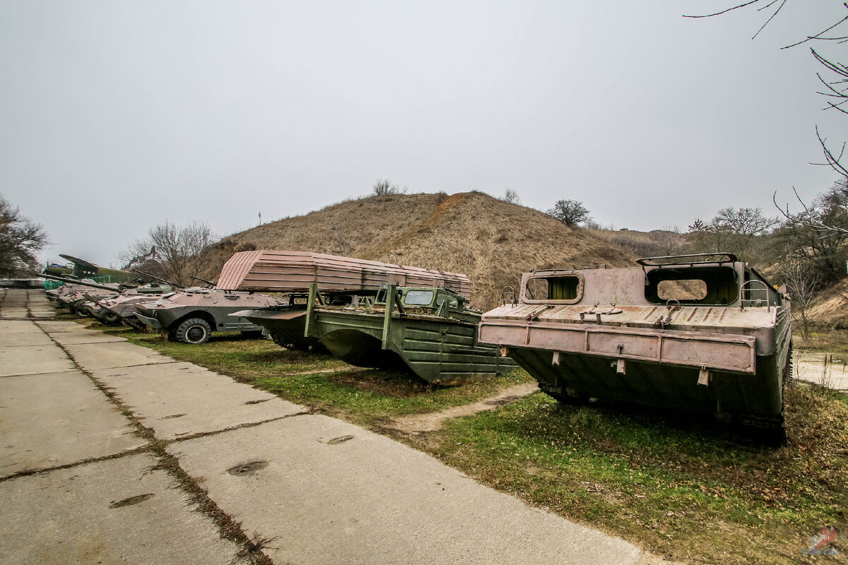 Место, где собрали интересные образцы военной техники прошлого века.  Аксайский военно-исторический музей под открытым небом | ComDig | Urban  Exploration | Дзен