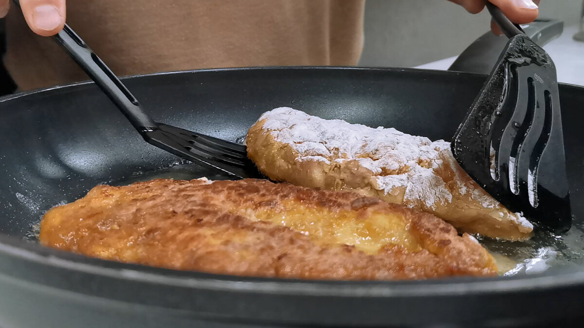 Накормили гостей новым блюдом из куриной грудки. Никто не догадался, что  курица готовилась с вареньем (рецепт на сковороде) | Розовый баклажан | Дзен